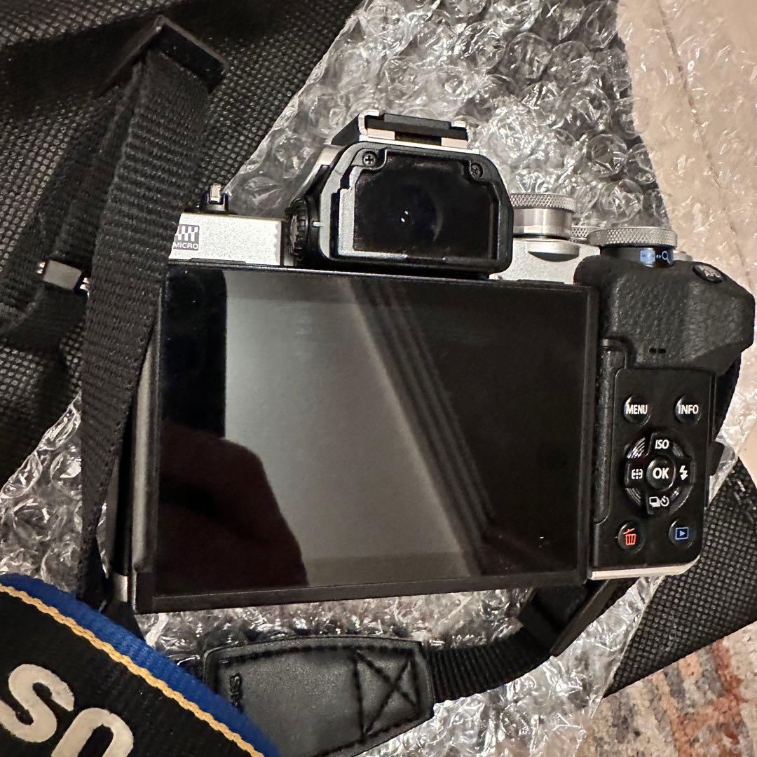 OLYMPUS OM-D E-M10 Mark Ⅳ