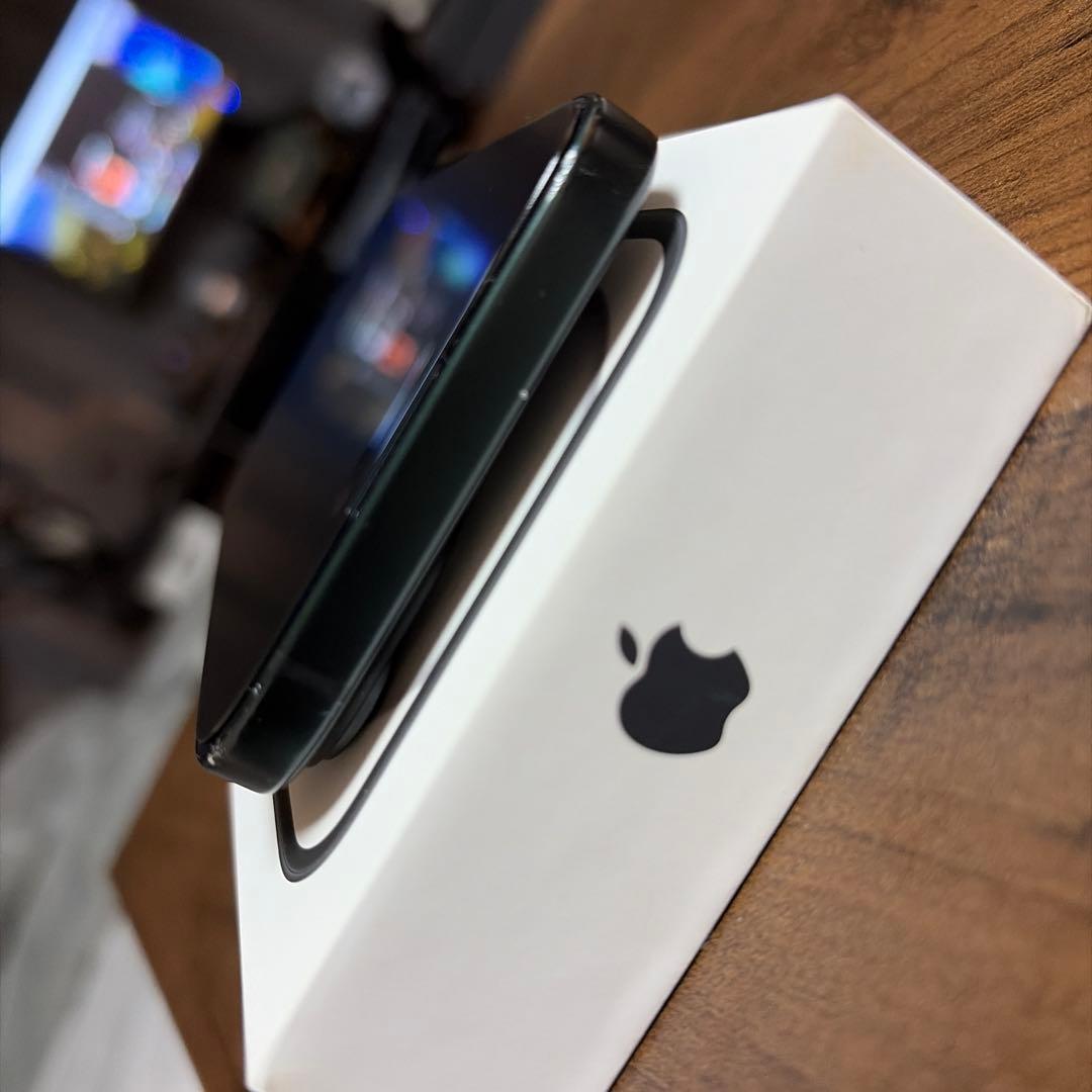 Apple iPhone 15 256gb ブラック本体