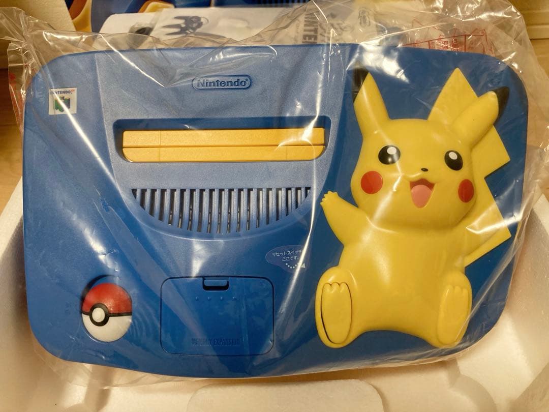 新品未使用 ニンテンドー64 本体 ピカチュウバージョン ブルー イエロー