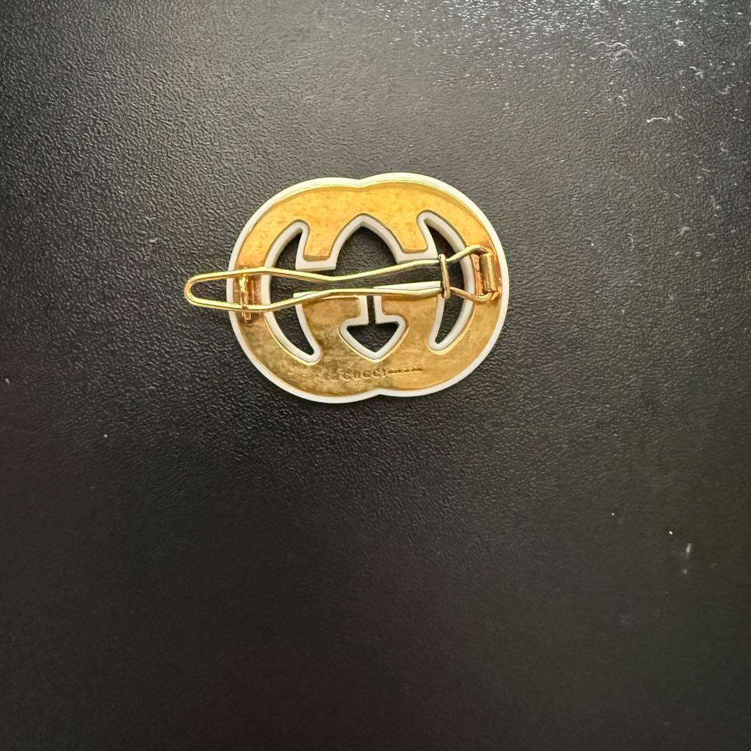 Gucci グッチ　ブローチ