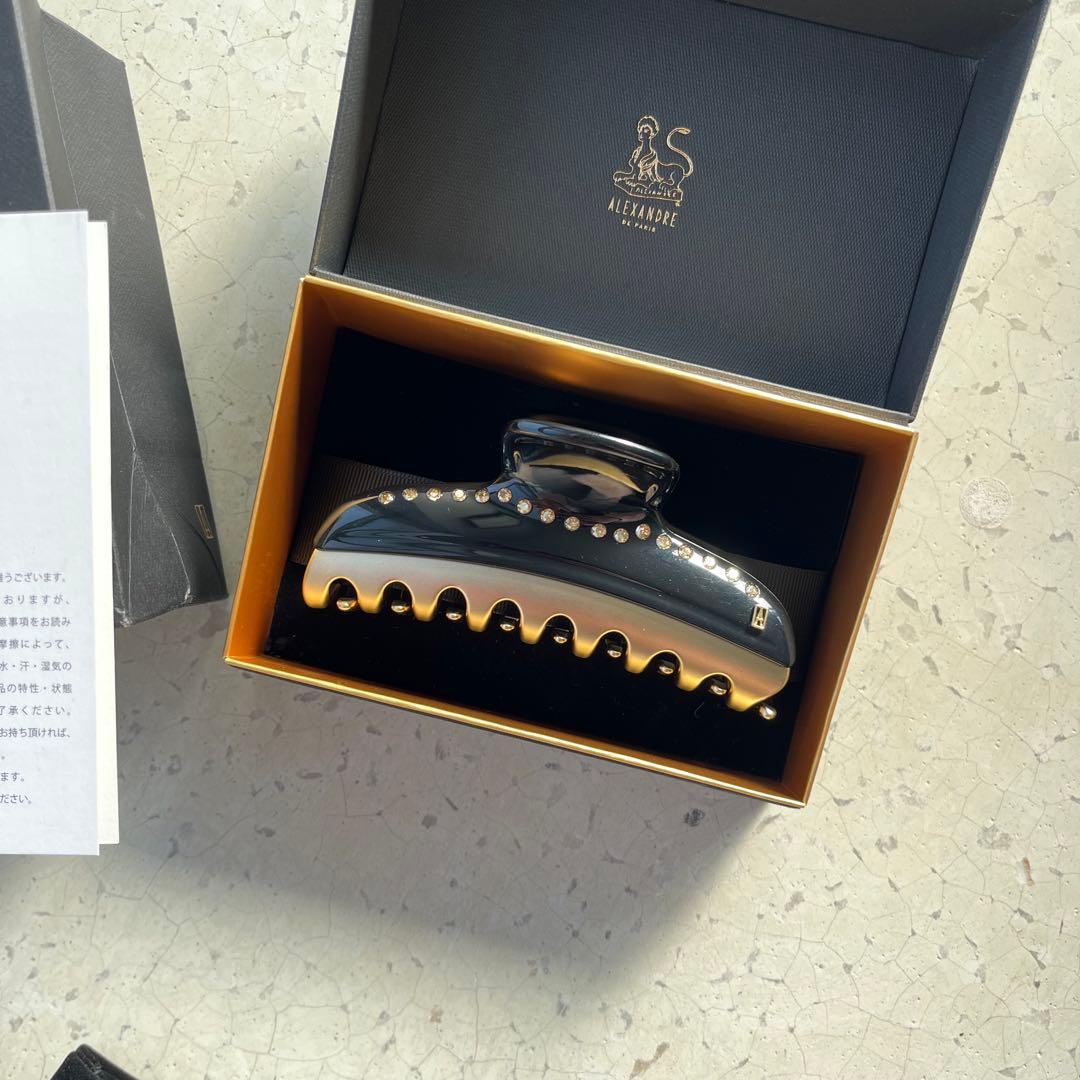 ALEXANDRE ブラックヘアクバレッタ　ギフトボックス付き　新品未使用