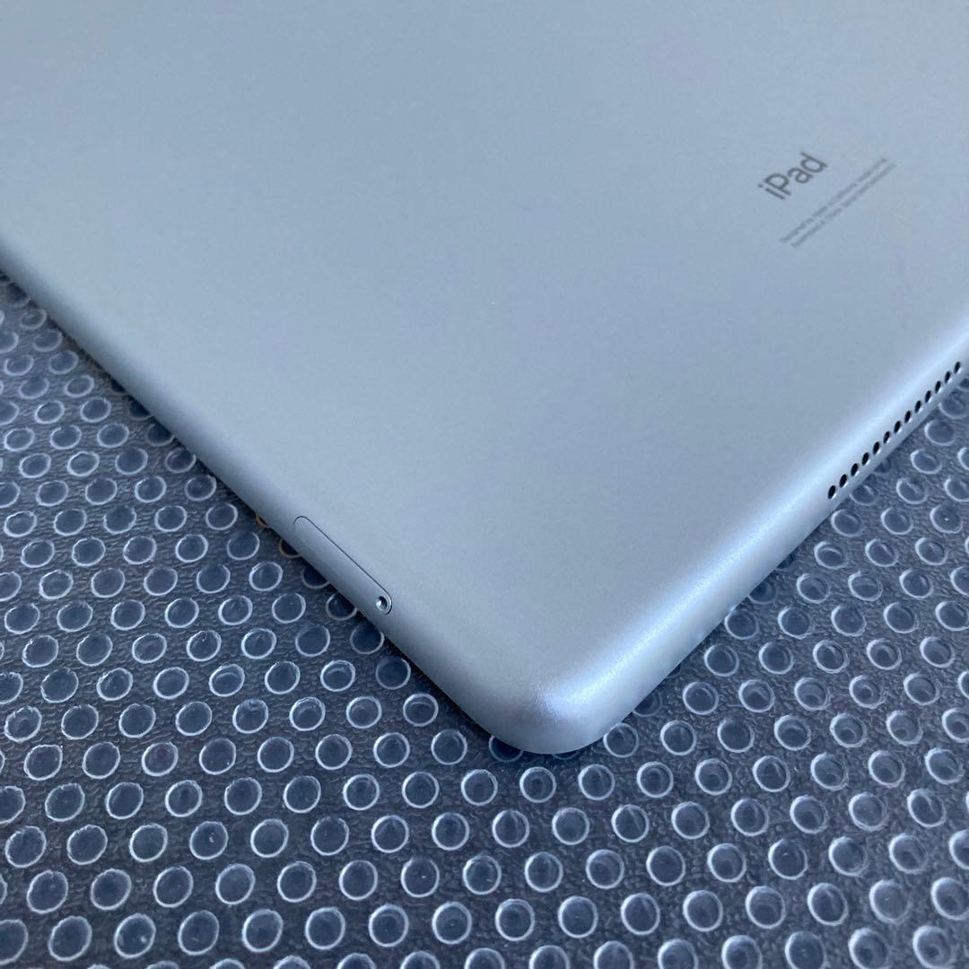 797【早い者勝ち】電池良好☆iPad7 第7世代 32GB SIMフリー☆