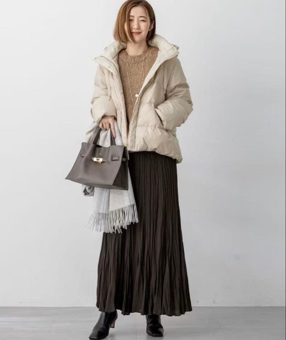 23区今季滝沢眞規子さん着用VERY掲載シレータフタコンパクト ダウンコート38