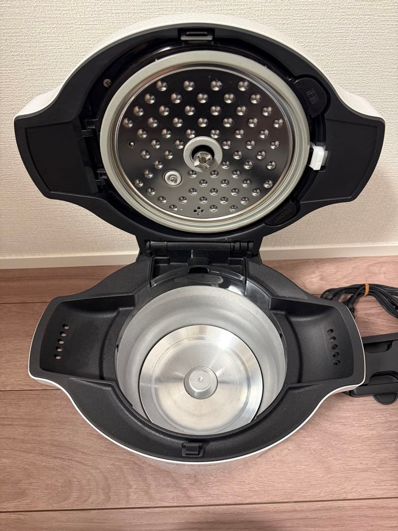 2021年製 シャープ ヘルシオ ホットクック KN-HW16F-W