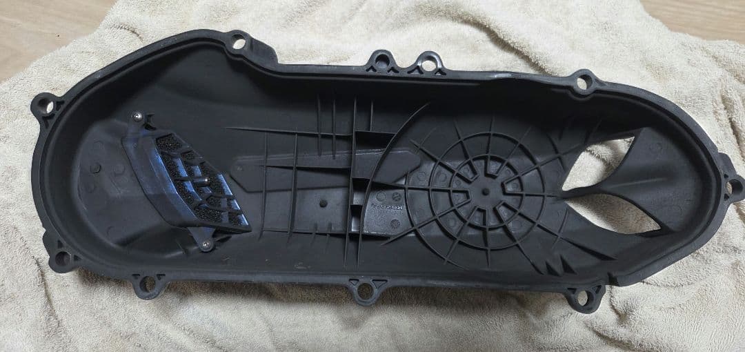 シグナスXカーボンクランクケースカバー