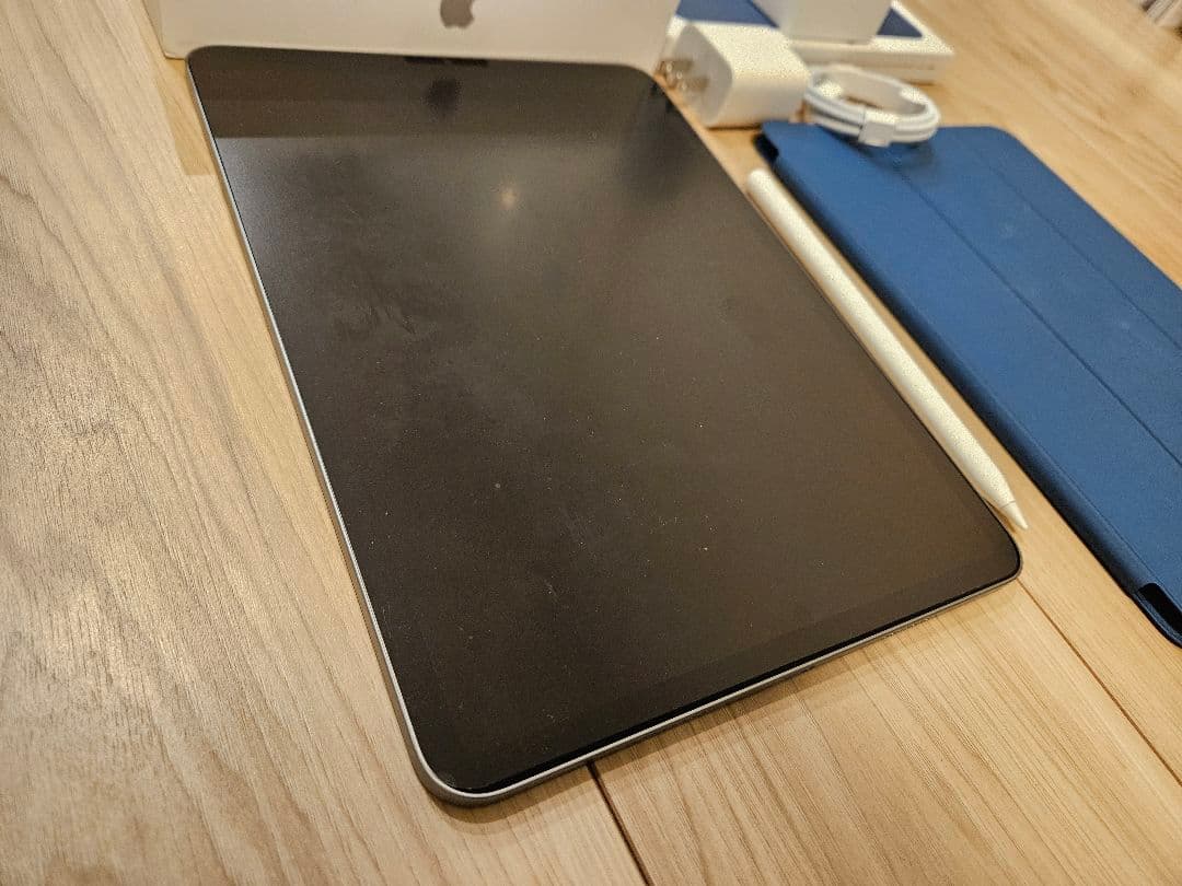 ipad pro 11インチ 第4世代 バッテリー100% 付属あり