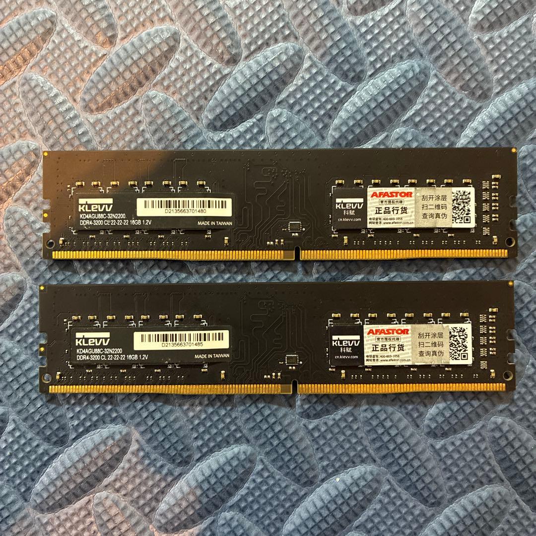 KLEVV DDR4-3200 32GB （16GB×2） メモリー
