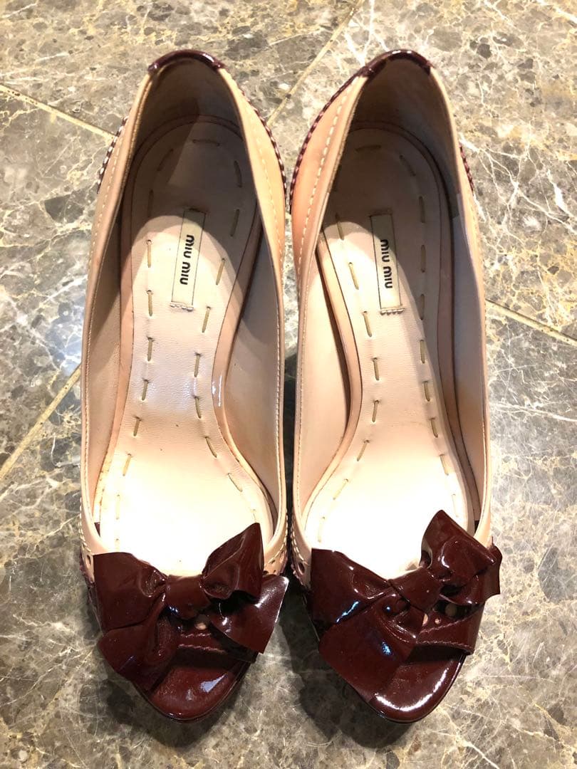 【最終大安売り！】miumiu ☆ エナメル サンダル 21.5cm