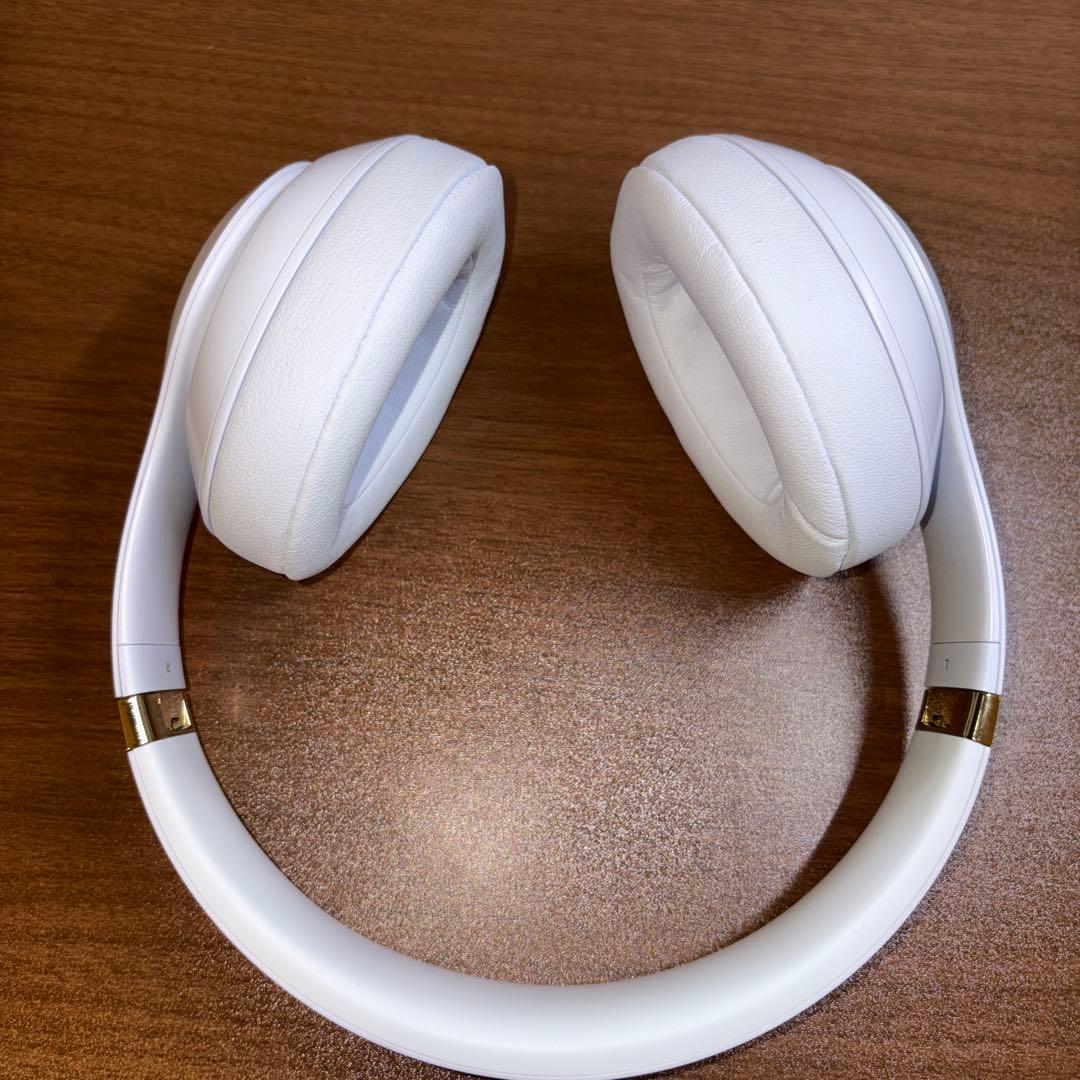 あ*ゅ様 Beats Studio3 Wireless