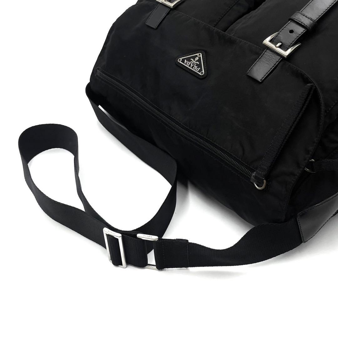 【美品】プラダ 三角ロゴ メッセンジャーバッグ 白タグ ショルダー ブラック