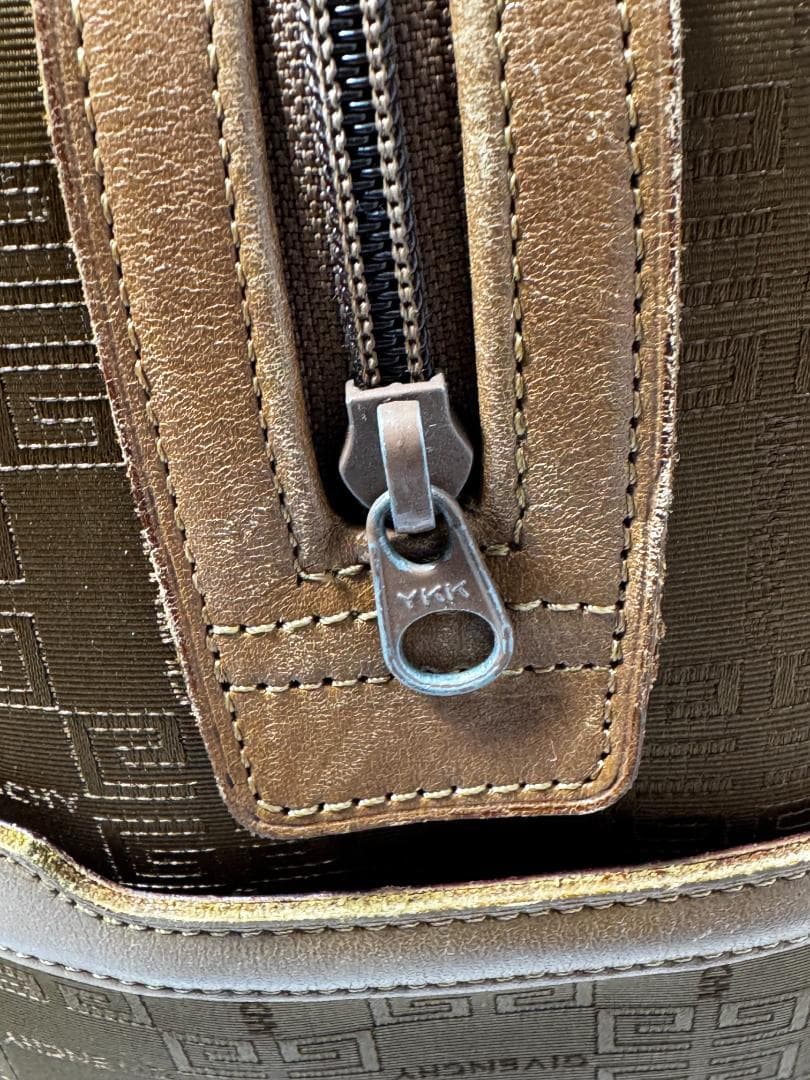 レア　GIVENCHY　ボストンバッグ　総柄　ｗ1725-0806-①-①