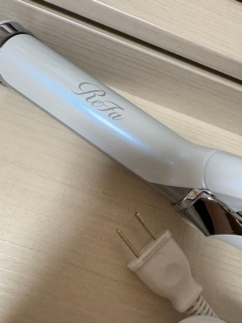 リファカールアイロン プロ　32 mm ホワイト