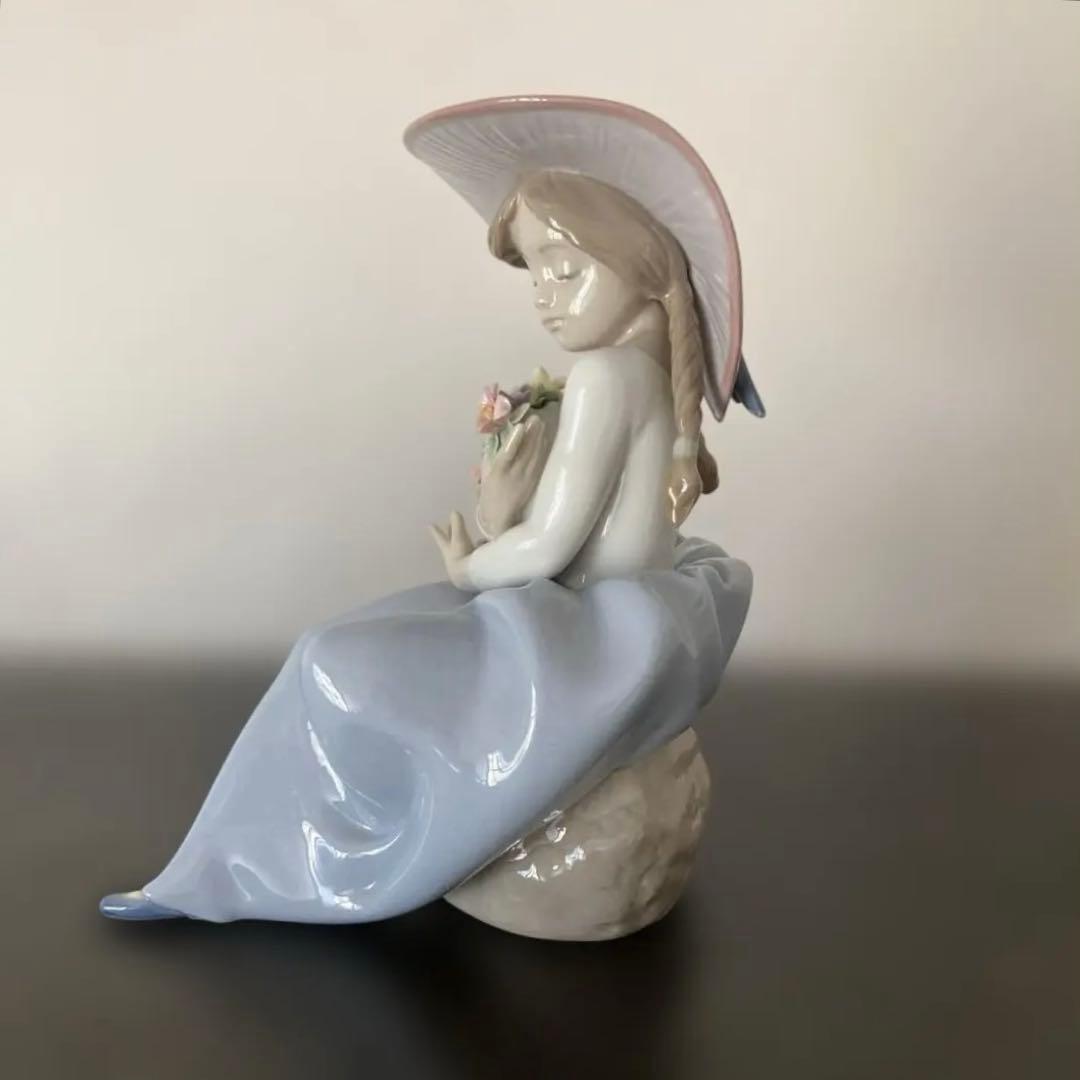 リヤドロ　LLADRO 花の香りにつつまれて　置物　オブジェ　磁器