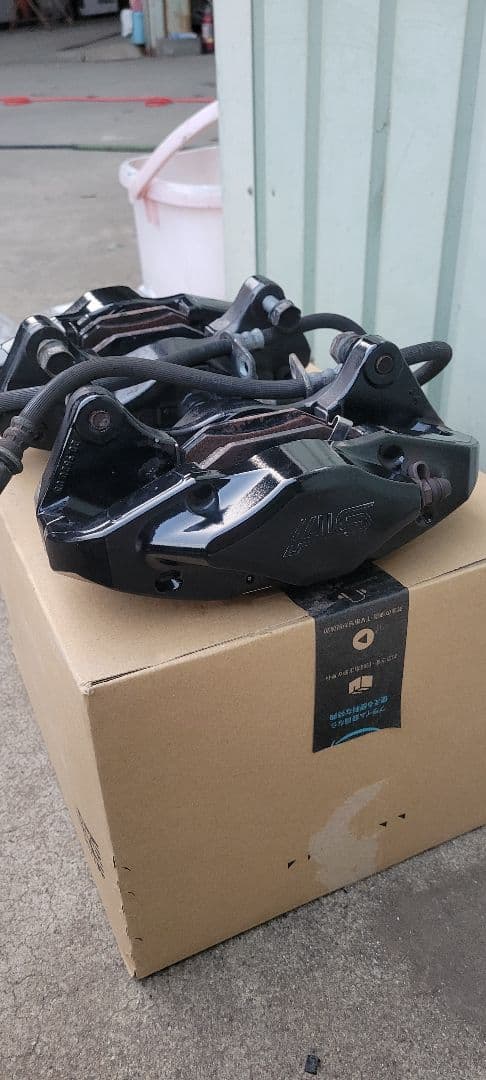 よしつね　STI ブレーキキャリパー ブレンボ黒2個セット