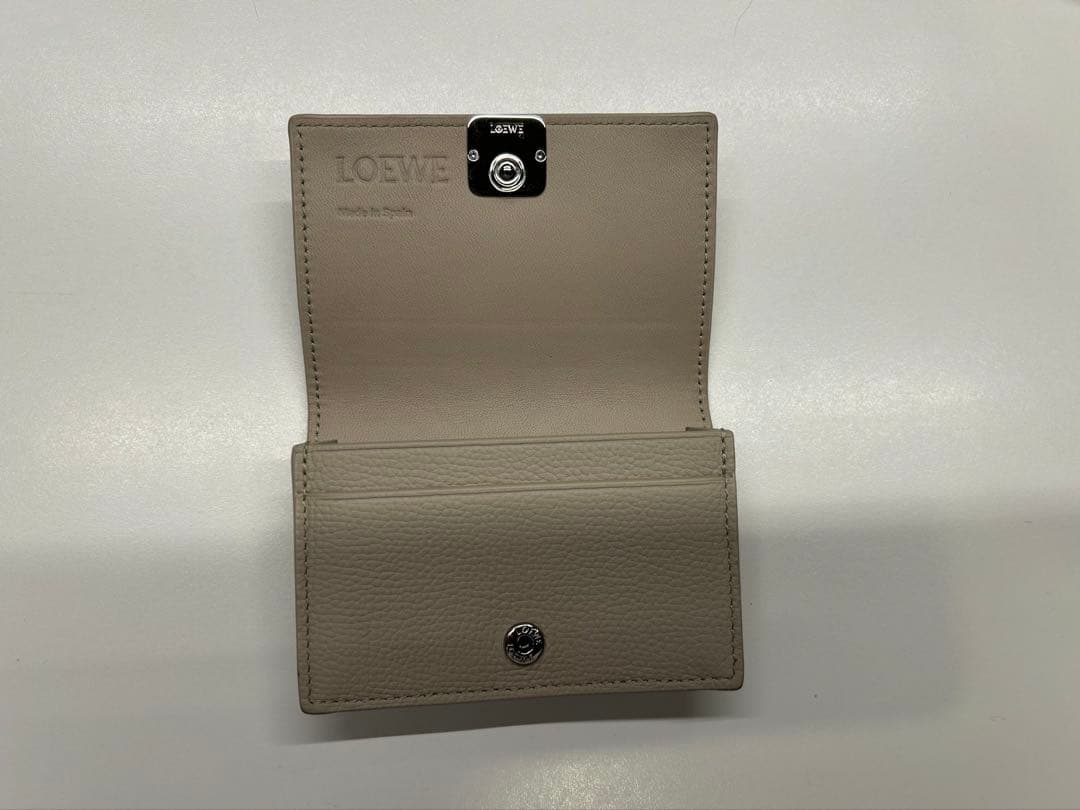 LOEWE ベージュ レザー 名刺入れ