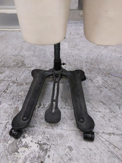 MODELIA メンズホワイトマネキン キャスター付き