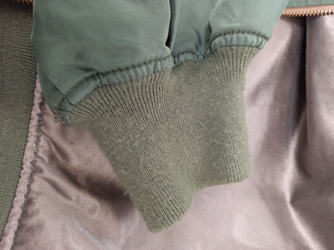 美品LGBフード付きオリーブグリーンジャケット