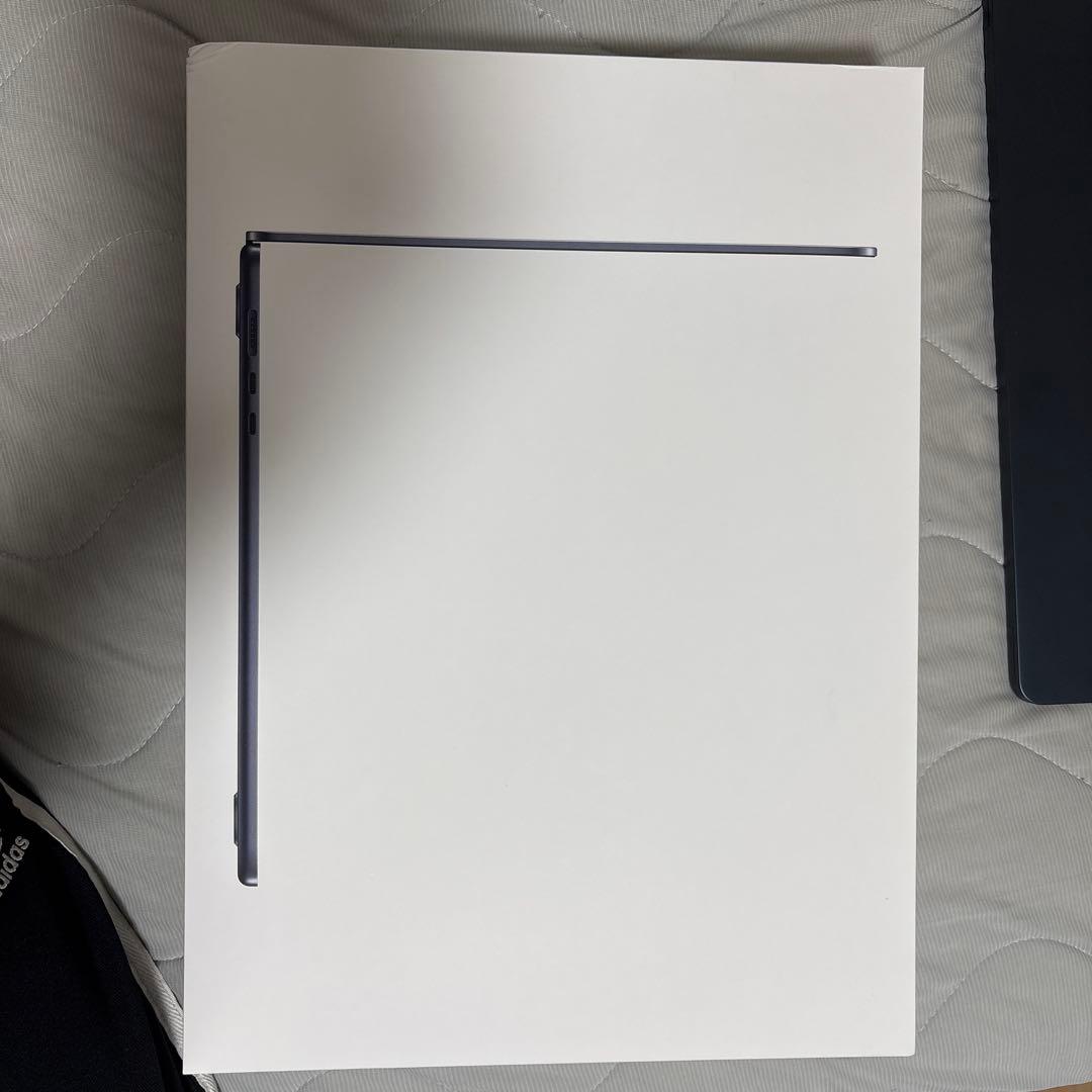 MacBook本体 Apple MacBook air m2