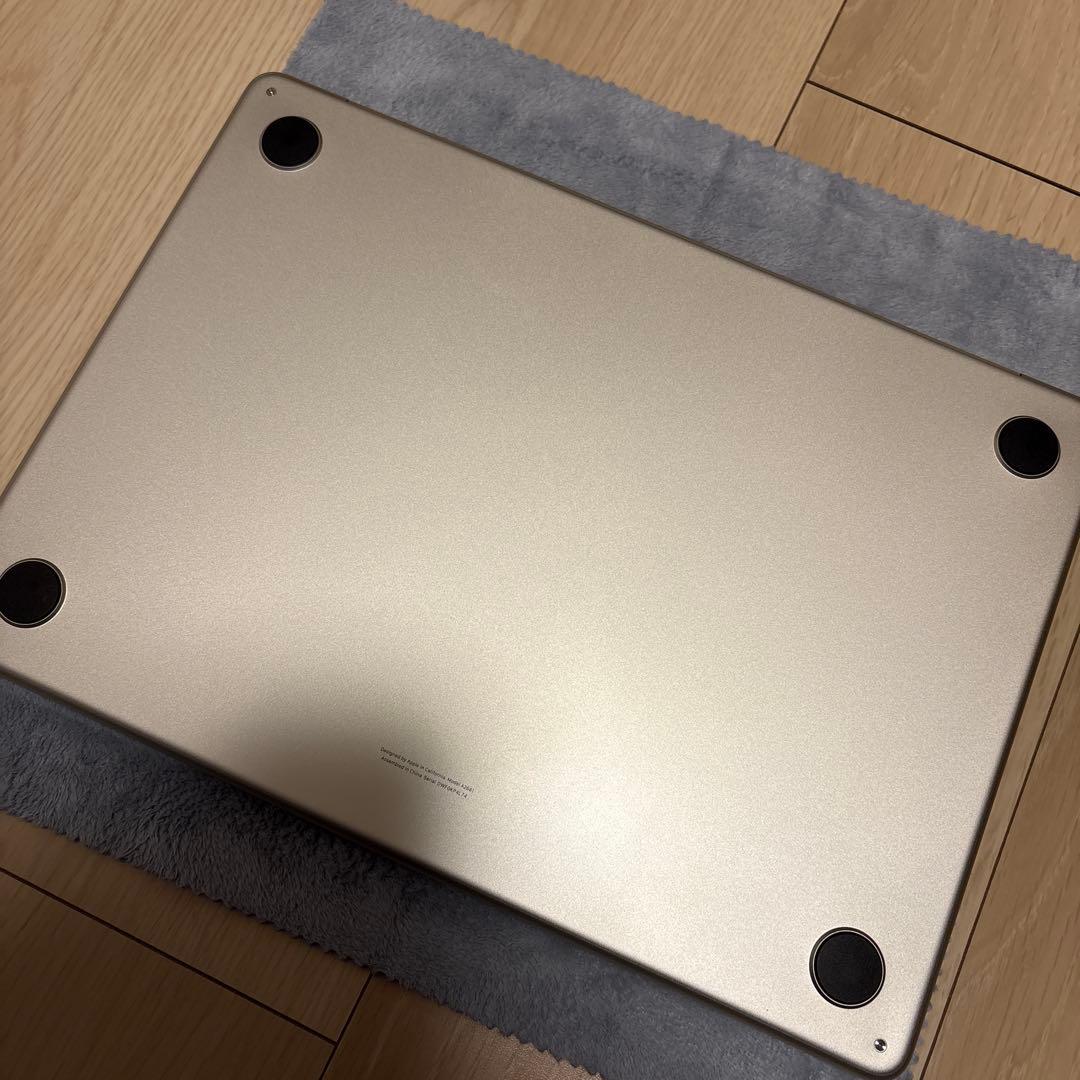 MacBookAir M2 13インチ スターライト 充電ケーブル付き