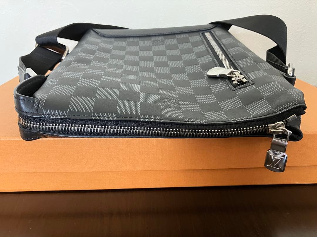 ルイヴィトン　ダミエ　アンフィニ　ショルダーバッグ　メッセンジャー