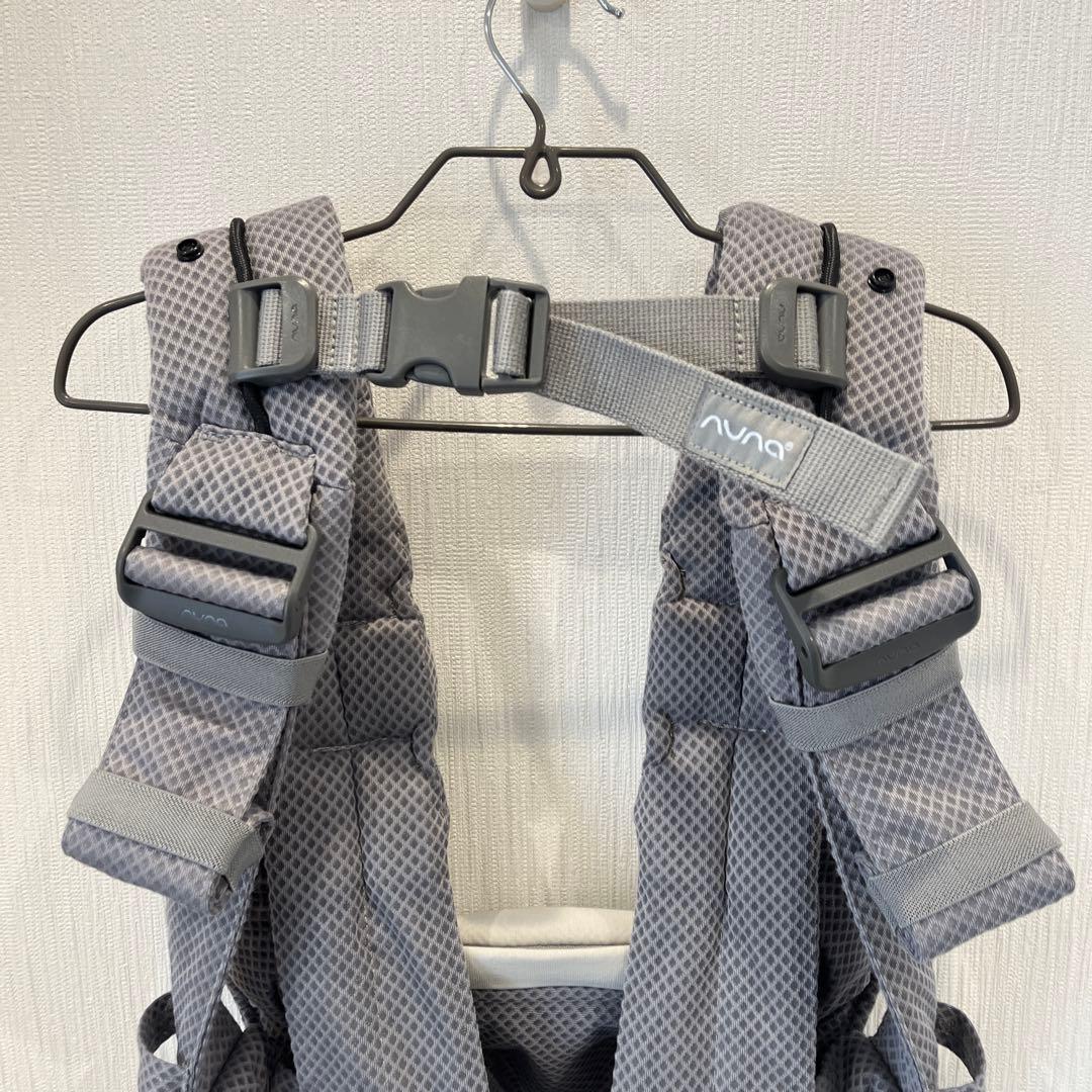 nuna　抱っこ紐　ベビーキャリア　カドル　クリック