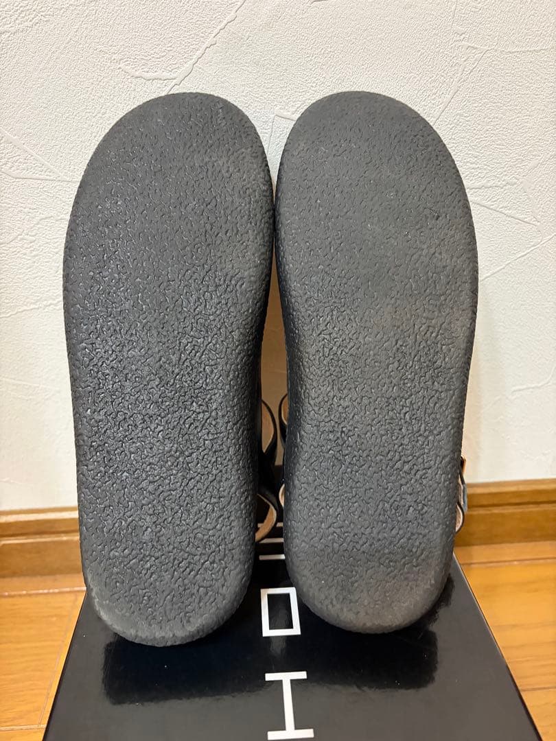 MOHI / Tストラップサンダル 38