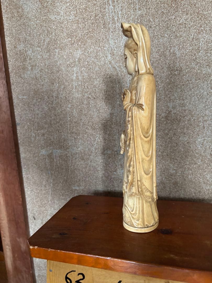 超絶技巧　観音像 約31cm 職人技　彫刻　ハンドメイド