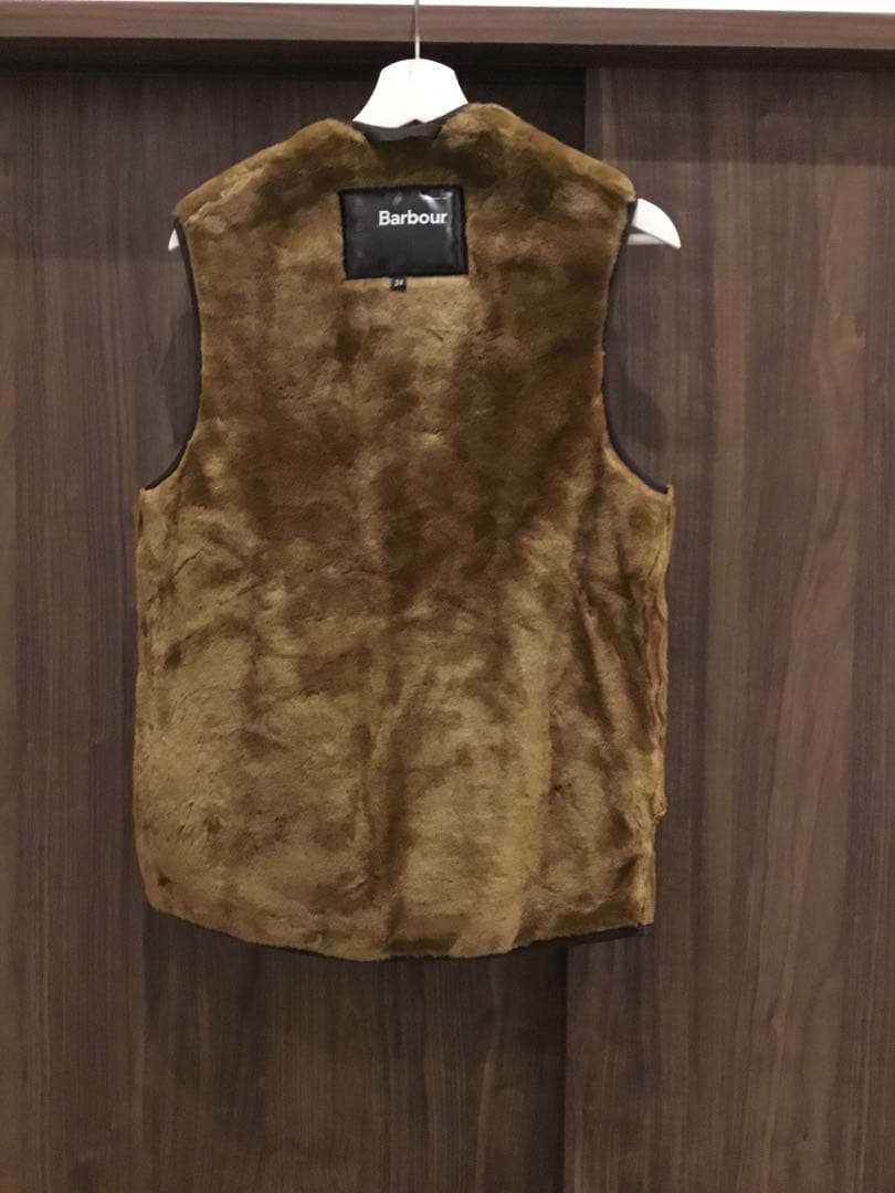 新品未使用　試着のみ　Barbour ブラウンファーベスト　インナーベスト