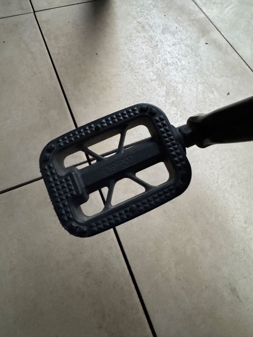 ブリヂストン クロスファイヤージュニア 22インチ (引取り限定)