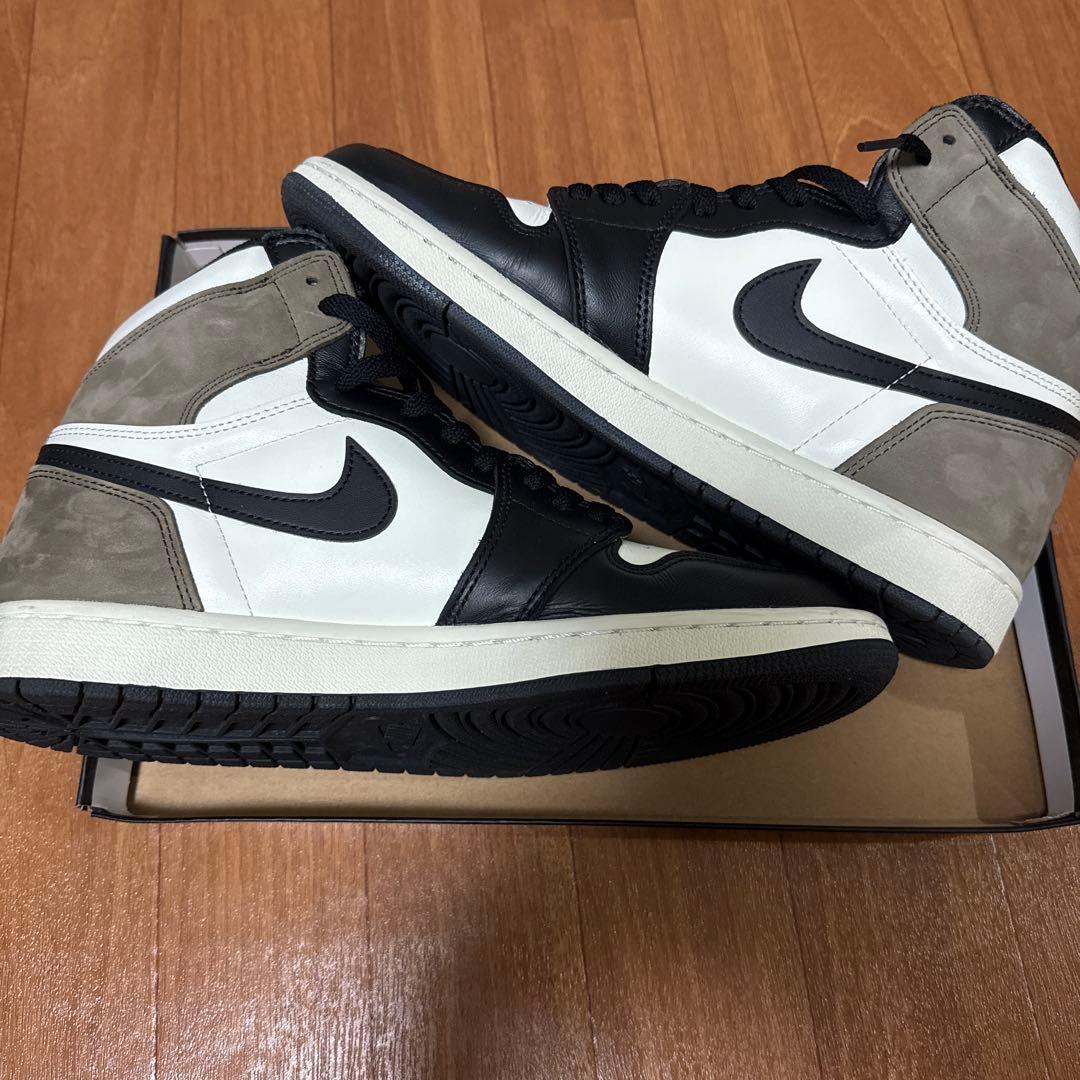 Nike Air Jordan 1 ダークモカ