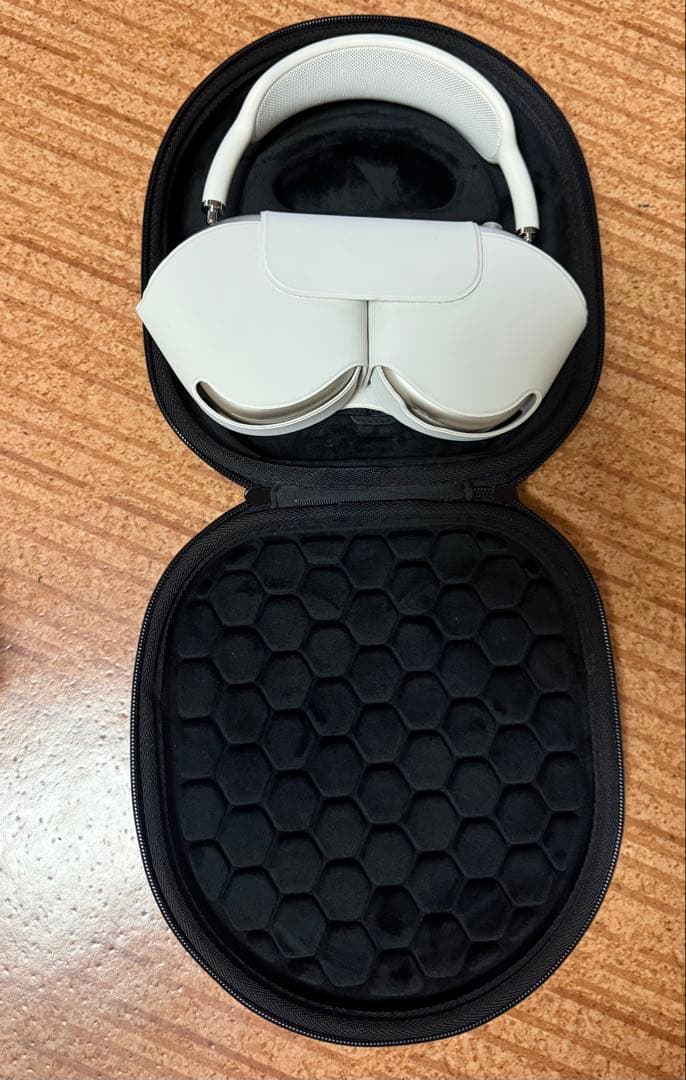 コ*コ様 Apple AirPods Max スターライト第二世代