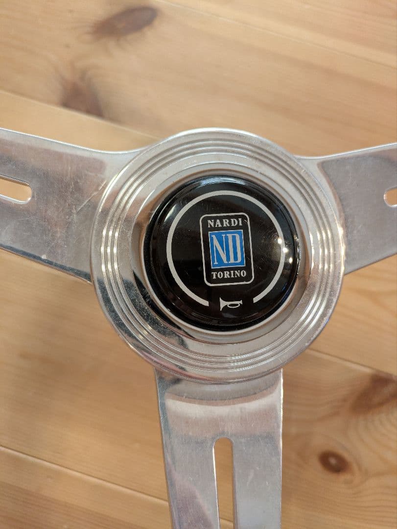 【価格相談可】NARDI TORINO ウッドステアリング　パジェロ　ジムニー