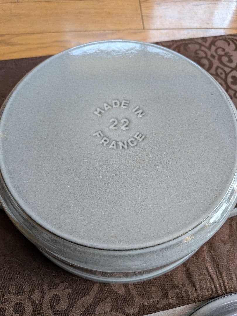 ストウブ鍋　 STAUB LA COCOTTE 22cm フランス製