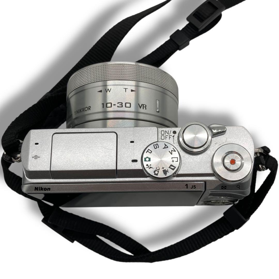 ニコン Nikon 1 J5 コンデジ デジカメ 一眼 ミラーレス ズーム