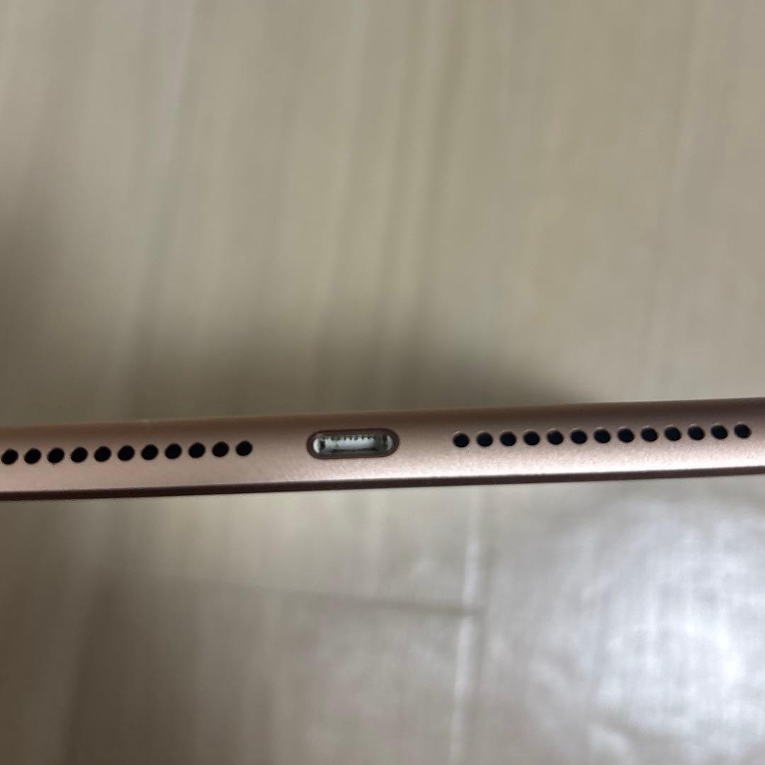 iPad（第6世代）Wi-Fi + Cellular 本体 32GB