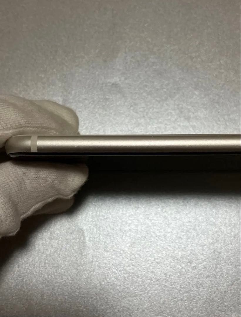 【バッテリー最大100%】iPhone SE 第3世代 64GB スターライト