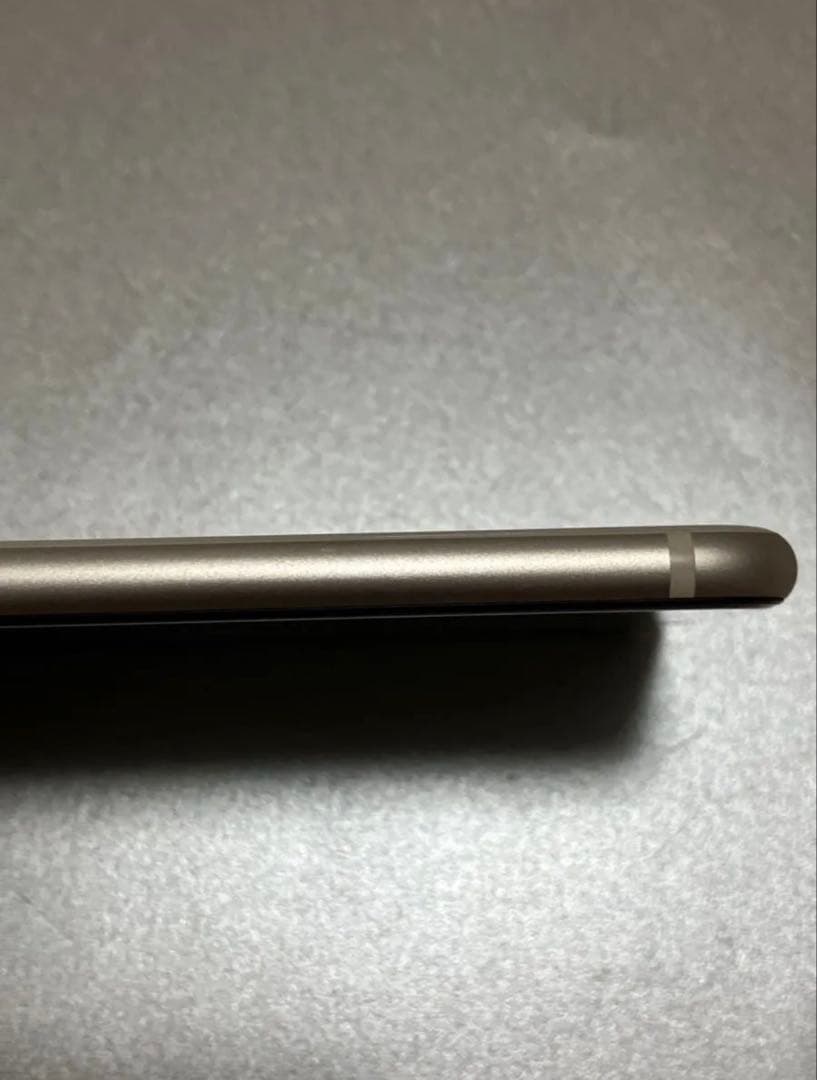 【バッテリー最大100%】iPhone SE 第3世代 64GB スターライト