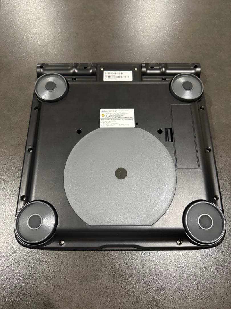 【けよ様】OMRON 体脂肪計 HBF-702T