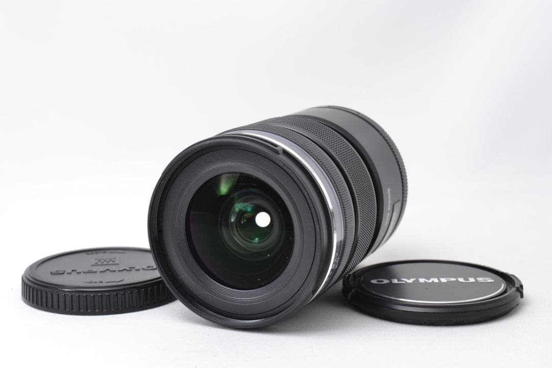 オリンパス　OM-D E-M5 シルバー 12-50mmEZ レンズキット