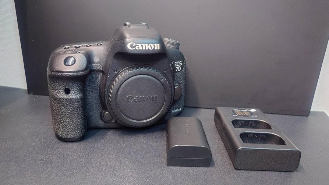 Canon EOS 7D MarkⅡ デジタル一眼レフカメラ 本体・周辺パーツ