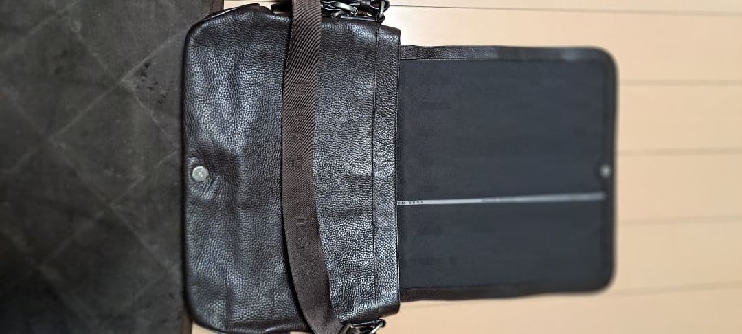 HUGO BOSS メンズ メッセンジャーバッグ レザー ブラウン used