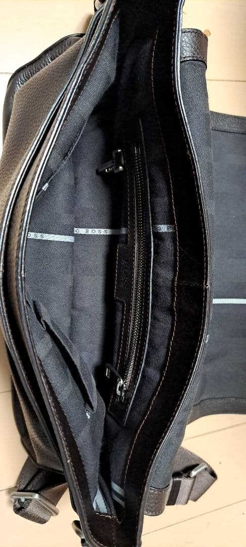 HUGO BOSS メンズ メッセンジャーバッグ レザー ブラウン used