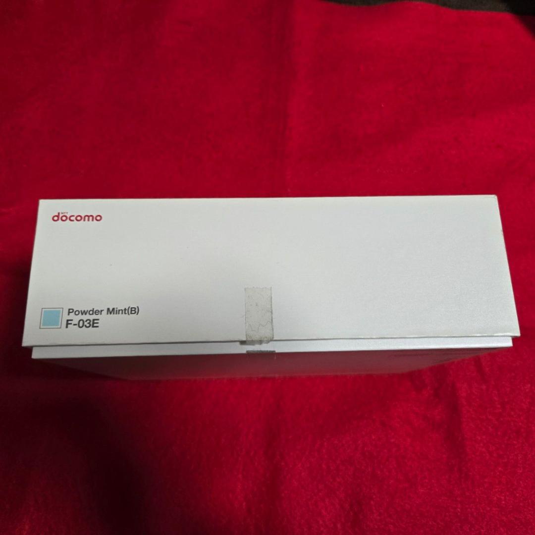 F-03E Arrows Kiss docomo ワイヤレスチャージャー 本体