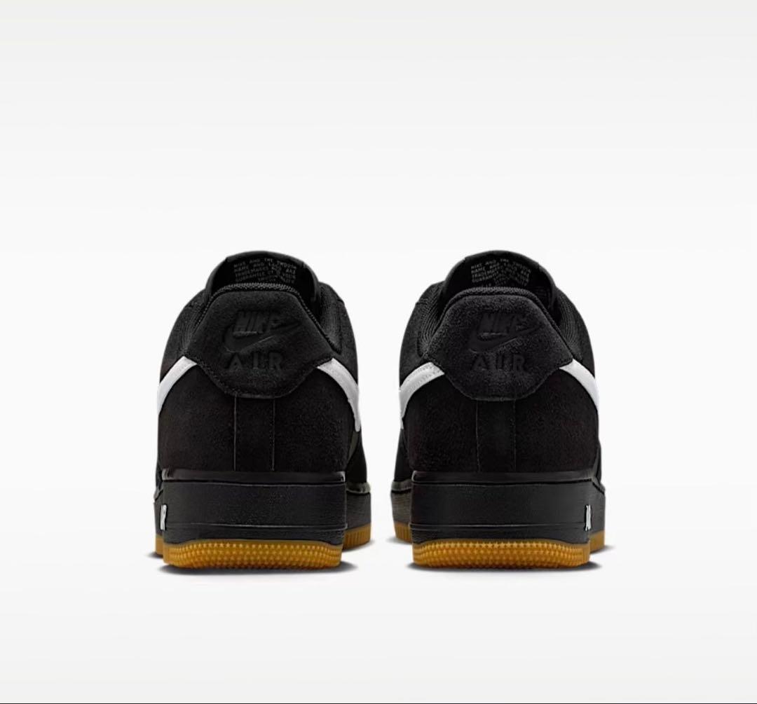 新品 ナイキ エア フォース 1 ‘07 LV8 27㎝