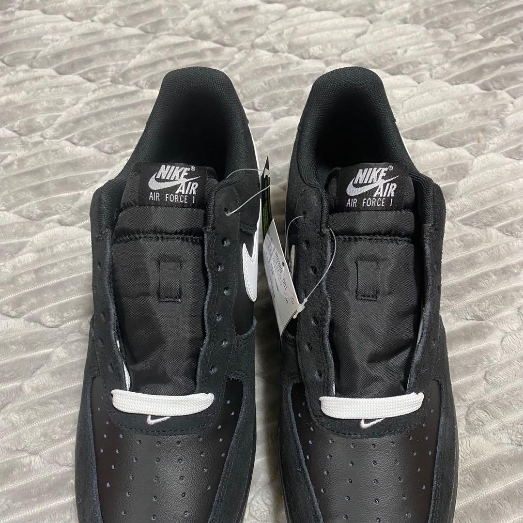 新品 ナイキ エア フォース 1 ‘07 LV8 27㎝