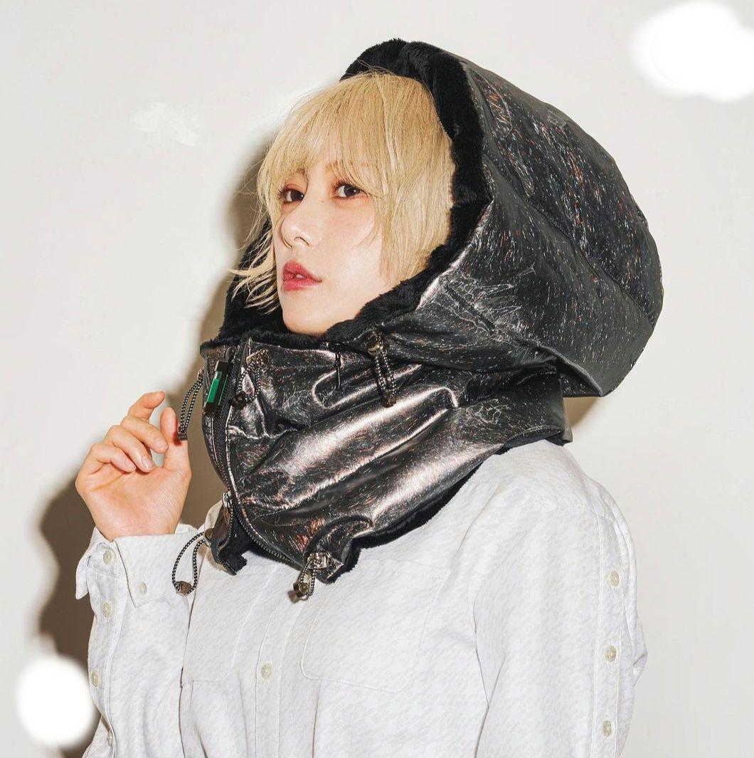 hazamaネックウォーマーシルバー アンノウンネックウォーマー