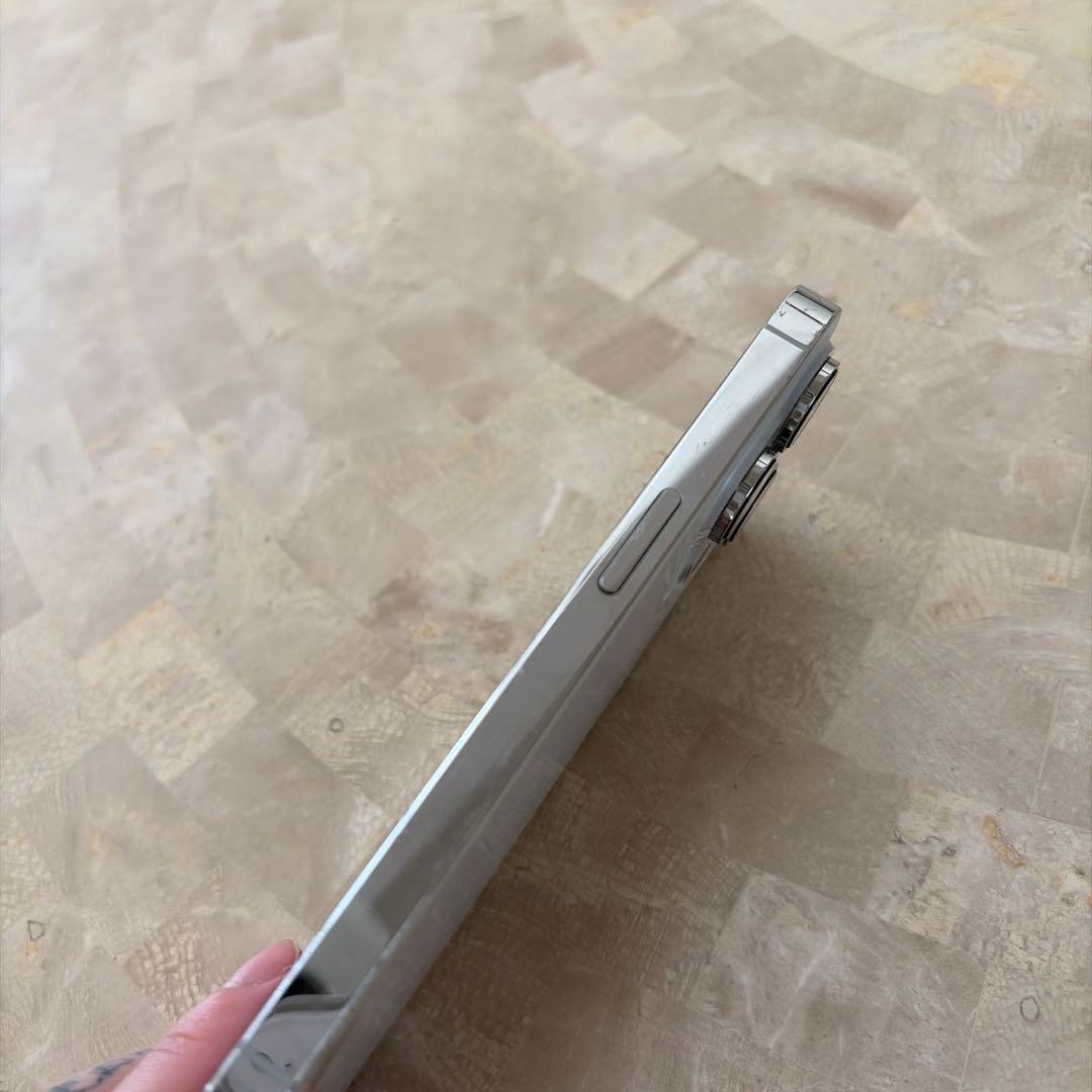 iphone 14pro 128gb シルバー 背面割れあり