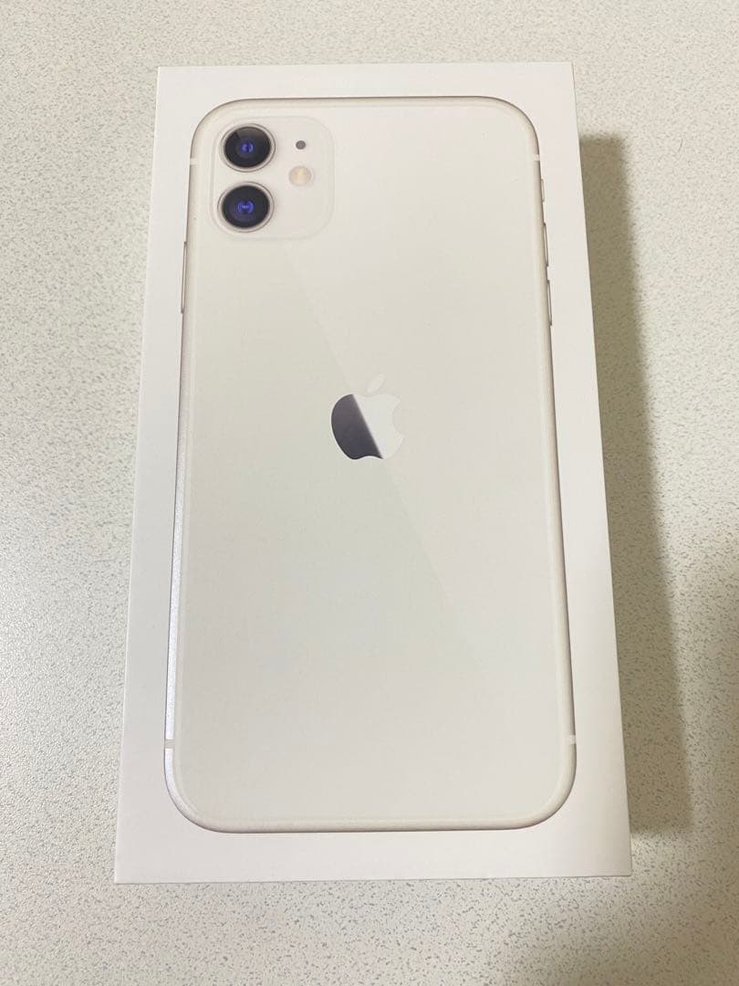 ほ*る様 値下げApple iPhone 11 ホワイト 本体+箱+充電コード+