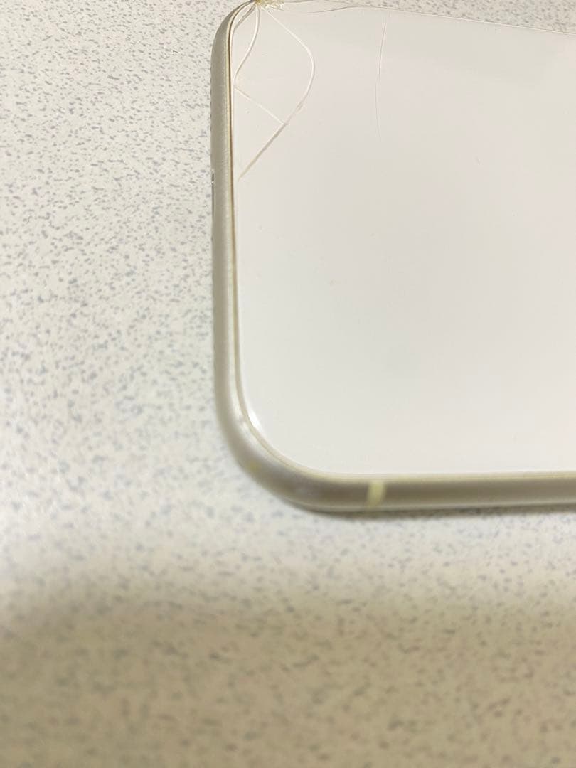 ほ*る様 値下げApple iPhone 11 ホワイト 本体+箱+充電コード+