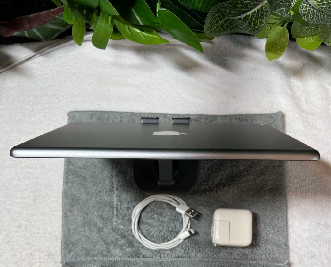 [超美品]Apple iPad 第5世代 /32GB電池健康100%/HW228